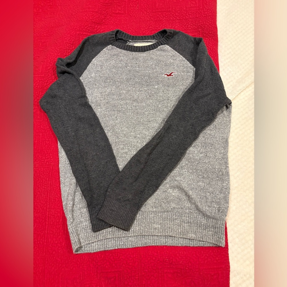 Hollister Two-Tone Gray Men's Crewneck Sweater
